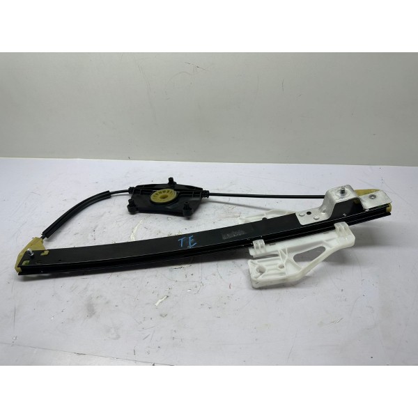Maquina De Vidro Traseiro Esquerdo Audi Q3 2014 4684