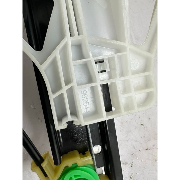 Maquina De Vidro Traseiro Esquerdo Audi Q3 2014 4684