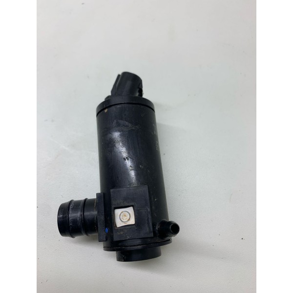 Bomba Lavador Parabrisa Toyota Hilux Srx 2022