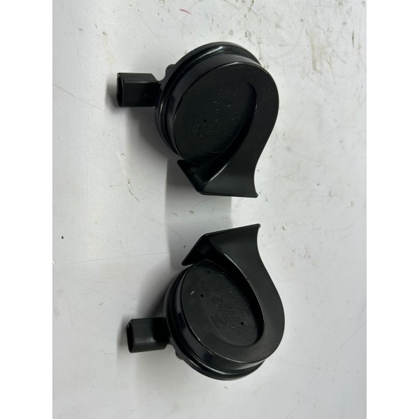 Par De Buzina Sonora Audi Q3 2014 4679