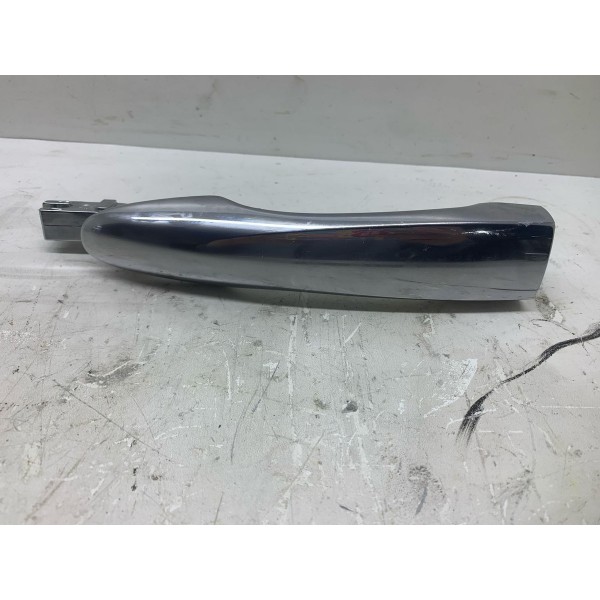 Maçaneta Porta Traseira Direita Nissan Kicks Exclusive 2022 Traseira