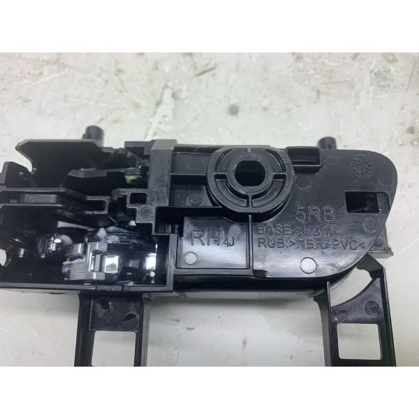 Maçaneta Interna Dian/direita Nissan Kicks Exclusive 2022 Dianteira