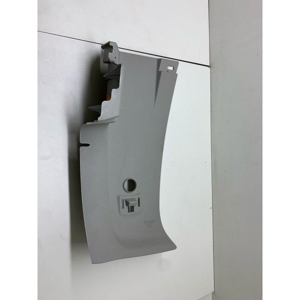 Acabamento Coluna Superior Tras/dir Toyota Hilux Srx 2022