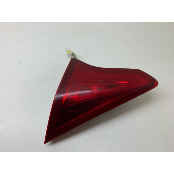 Lanterna Tampa Tras/direita Jac T50 2022 Direito Vermelho