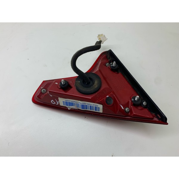 Lanterna Tampa Tras/direita Jac T50 2022 Direito Vermelho