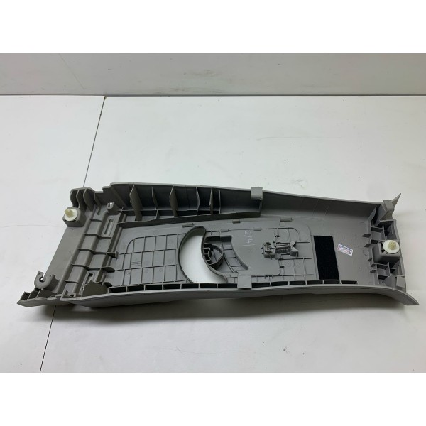 Acabamento Coluna Cinto Jac T50 2022 Direito Cinza