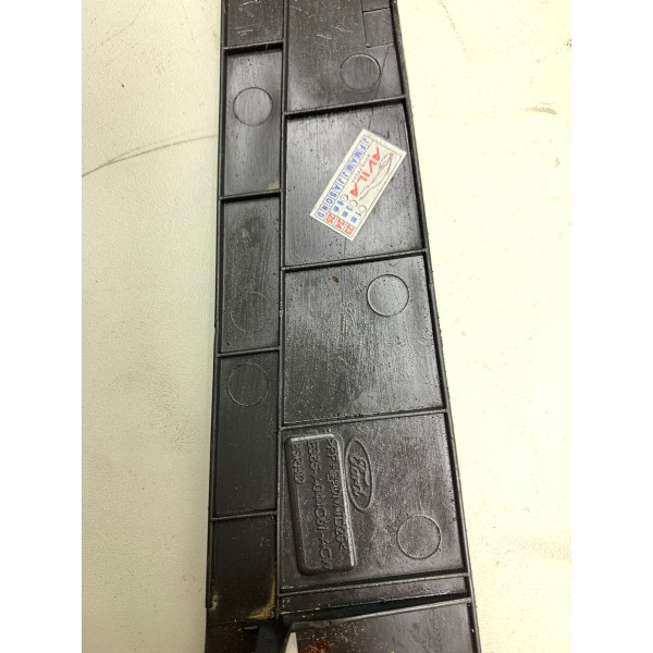 Acabamento Lateral Esquerdo Painel -  Ford Ka 1.0 2020