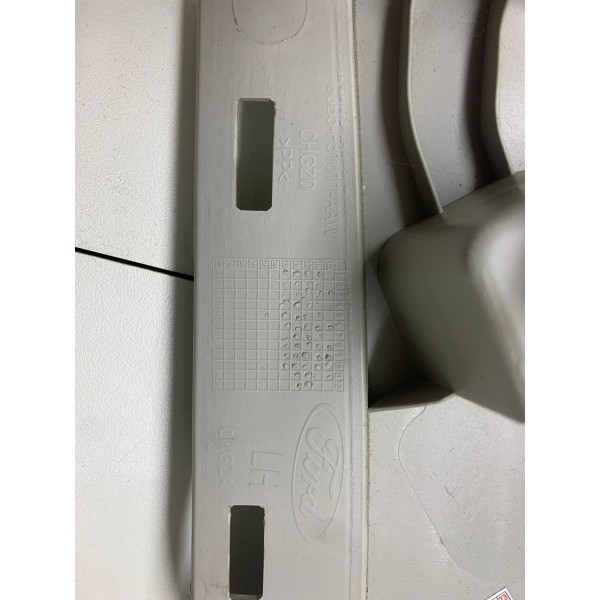 Acabamento Coluna Tras/direita Ford Ka 2020