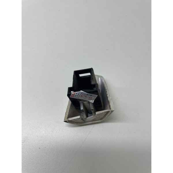 Prolongador Maçaneta Tras/esquerda Volkswagen Nivus 2022 Traseira