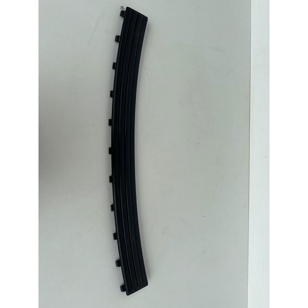 Pisante Parachoque Traseiro Grand Cherokee 2012