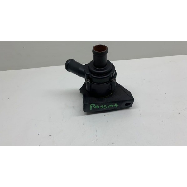 Bomba Da Água Auxiliar Vw Passat 2012 1k0965561 839