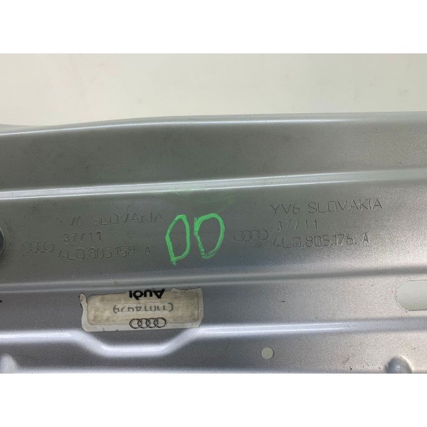 Suporte Para-choque Direito Audi Q7 2012 4l0805176a