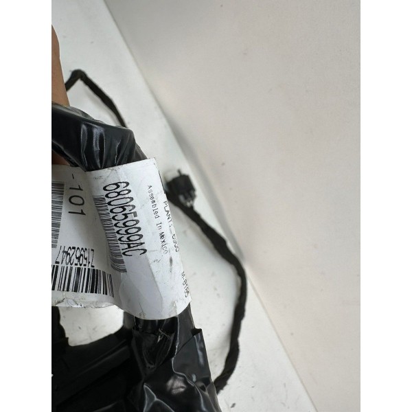 Chicote Da Porta Dianteira Esquerda Dodge Journey 2013 3981