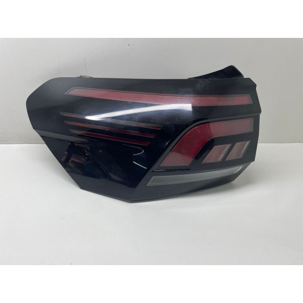 Lanterna Tras/esq Volkswagen Nivus 2022 Esquerdo Vermelho