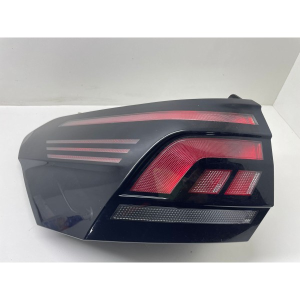 Lanterna Tras/esq Volkswagen Nivus 2022 Esquerdo Vermelho