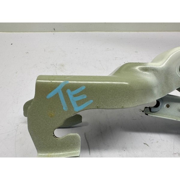 Dobradiça Porta Malas Traseira Esquerda Kia Cerato 2014 4912