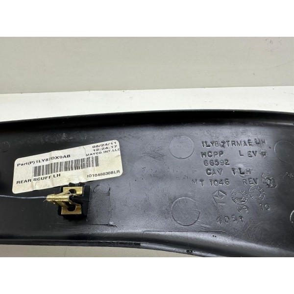 Soleira Traseira Esquerda Jeep Grand Cherokee 2012 1441