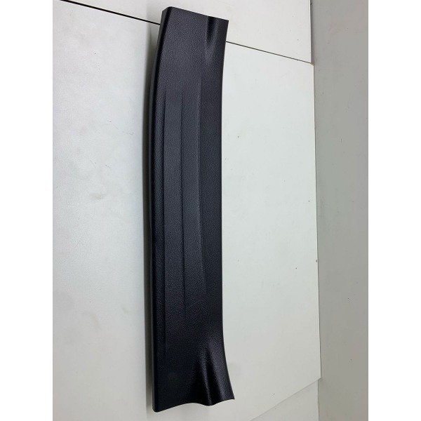 Soleira Porta Traseira Esquerda Toyota Hilux Srx 2022 7411 Preto