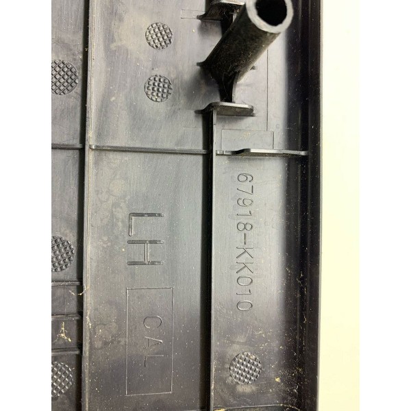 Soleira Porta Traseira Esquerda Toyota Hilux Srx 2022 7411 Preto