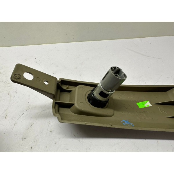 Tomada 12v Lado Direito Dodge Ram 2012 1778