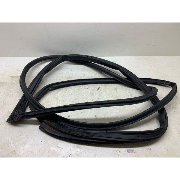 Borracha Interna Porta Dian/dire Nissan Kicks Exclusive 2022 Preto