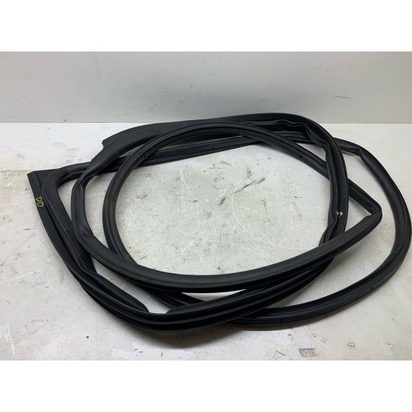 Borracha Interna Porta Dian/dire Nissan Kicks Exclusive 2022 Preto