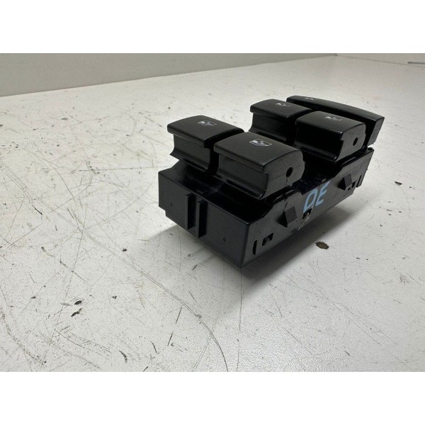 Botão Comando Do Vidro Diant. Esquerdo Cruze Lt 2017 3706