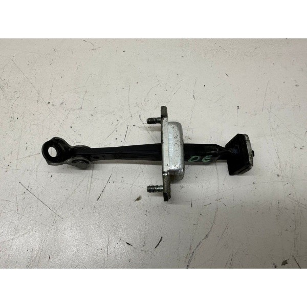 Limitador De Porta Dianteiro Esquerdo Kia Optima 2013 3142