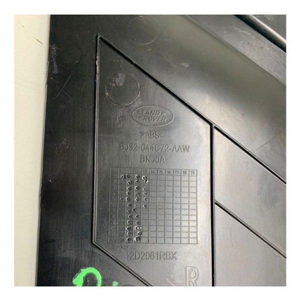 Acabamento Console Lat. Dir. Evoque 2013 Bj32044c72aaw 2760