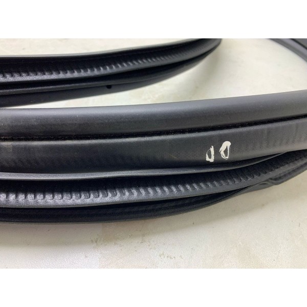 Borracha Dianteira Direita Nissan Kicks Exclusive 2022