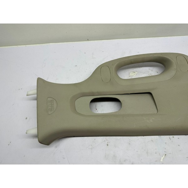 Alça Acabamento De Coluna Direita Dodge Ram 2012 1783