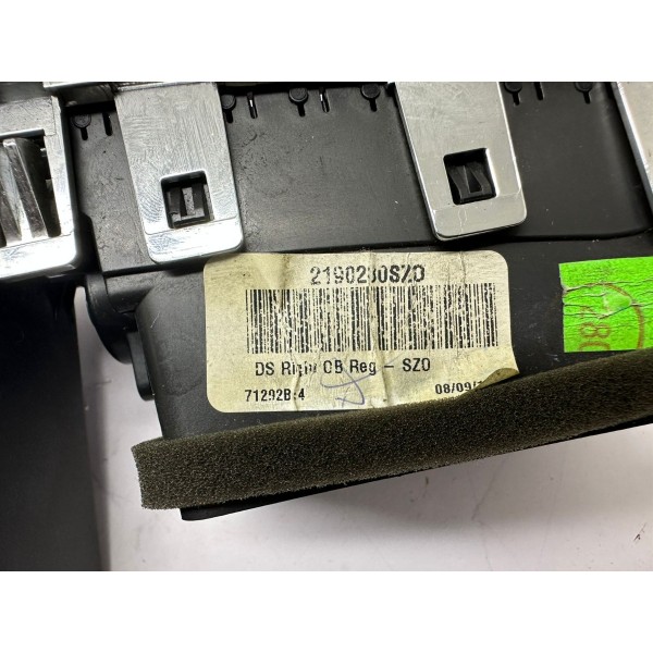 Difusor De Ar Lateral Direito Dodge Ram 2500 2012 1773