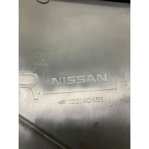 Acabamento Soleira Porta L/dir Nissan Kicks Exclusive 2022 Preto