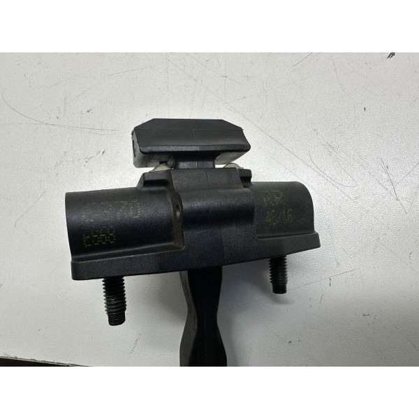 Limitador De Porta Dianteiro Direito Cruze Lt 2017 3553