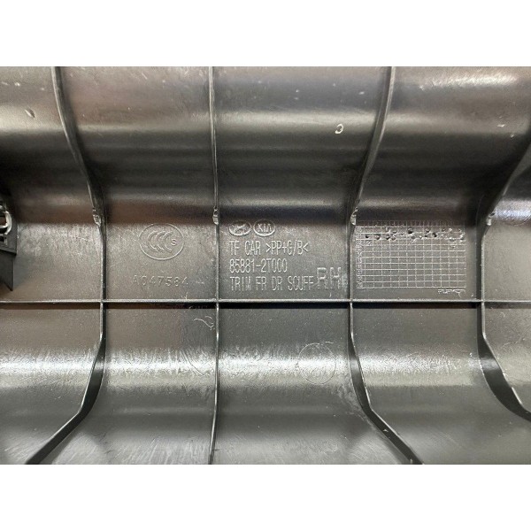 Soleira Porta Dianteira Direita Kia Optima 2013