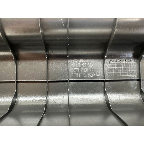 Soleira Porta Dianteira Esquerda Kia Optima 2013