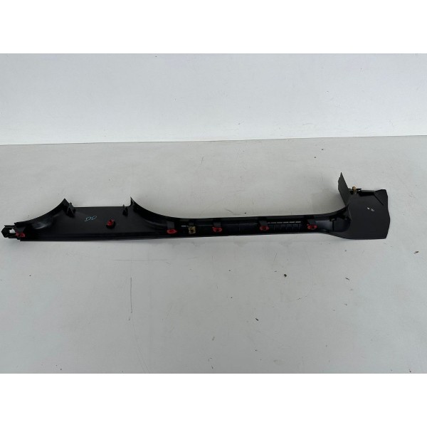 Soleira Dianteira Direita Cruze Lt 2017 84102257