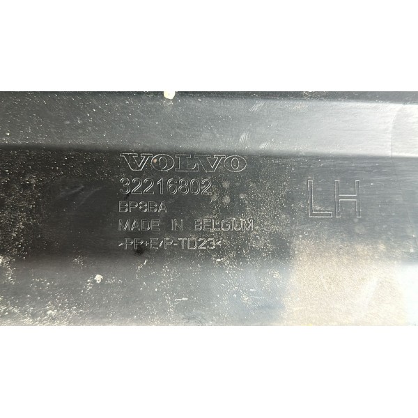 Par De Spoiler ( Saia Lateral ) - Volvo Xc40 Recharge Pe 22 Original