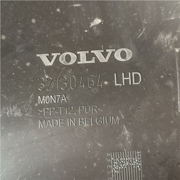 Grade Churrasqueira- Volvo Xc40 Recharge Pe (32130464) Original