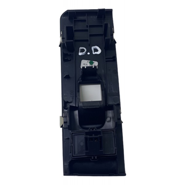 Moldura Travamento Central - Volvo Xc40 Recharge 2022