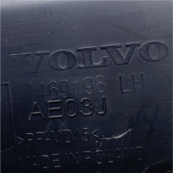 Tampa Acabamento ( Esq. ) - Volvo Xc40 2022 ( 1469198 )