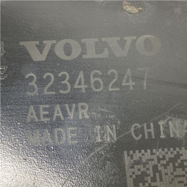 Bandeja Suspensão ( Dianteira Esquerda ) - Volvo Xc40 2022