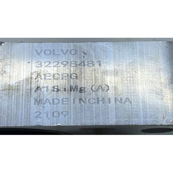 Suporte Motor (lado Direito) - Volvo Xc40 Rech ( 32298481 )