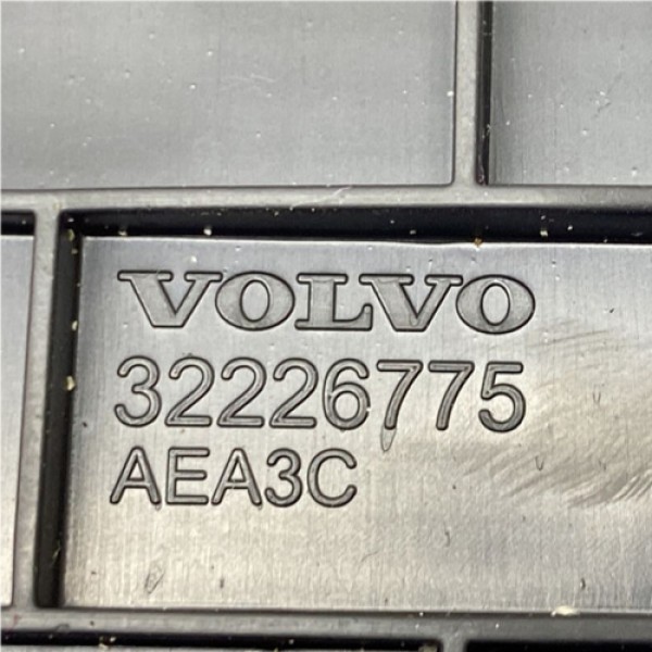 Tapete Central - Volvo Xc40 Recharge 2022 ( 32226775 ) Original