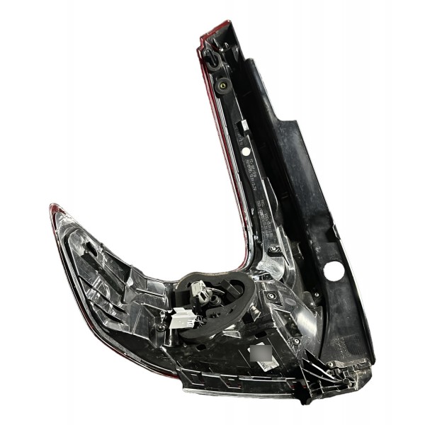 Lanterna ( Tras. Direita ) Com Detalhe - Volvo Xc40 Rec 2022 Direito/passageiro Vermelho