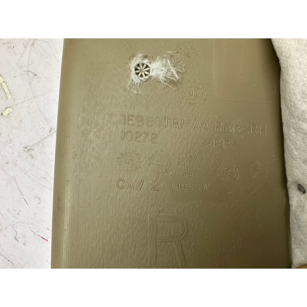 Acabamento Traseiro Direito Dodge Ram 2012 1725