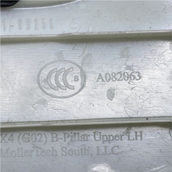 Acabamento Coluna (esquerda)  - Bmw X4 30i M Sport 2.0 2022