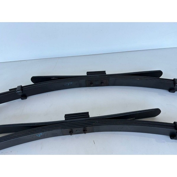 Par De Feixes De Mola Direito E Esquerdo Ram 2500 2012