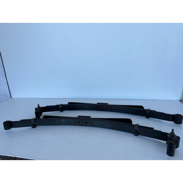 Par De Feixes De Mola Direito E Esquerdo Ram 2500 2012