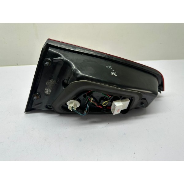 Lanterna Tampa Traseira Esquerda Kia Cerato 2014 4820 Esquerdo